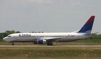 N386DA @ MDSD - Delta taxing to parking
