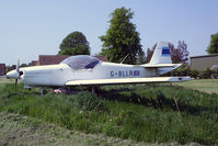 G-BLLR @ EGTW - seen @ Oaksey Park