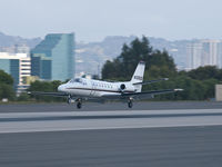N326QS @ KSMO - N326QS arriving on RWY 21 - by Torsten Hoff