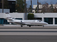 N326QS @ KSMO - N326QS taxiing - by Torsten Hoff