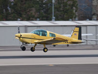 N6446L @ KSMO - N6446L arriving on RWY 21 - by Torsten Hoff