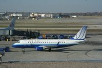 N861RW @ MSP - at MSP - by Pete Hughes