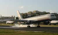 N202UW @ TNCM - Us air landing at Tncm - by SHEEP GANG