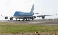 PH-BFH @ TNCM - KLM at the tresh hold - by SHEEP GANG