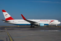 OE-LAY @ VIE - Austrian Airlines Boeing 767-300