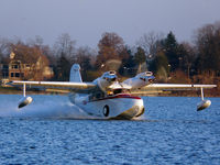 N70AL @ 51MI - Taxiing across the lake