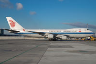 B-2475 @ VIE - Air China Boeing 747-400