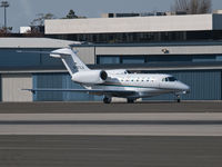 N707LX @ KSMO - N707LX taxiing - by Torsten Hoff