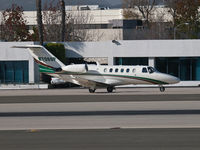 N708GP @ KSMO - N708GP taxiing - by Torsten Hoff