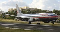 N901AN @ TNCM - American landing
