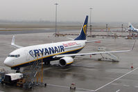EI-EFP @ EGBB - Ryanair B737 at Birmingham - by Terry Fletcher