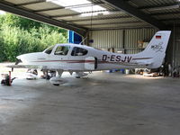 D-ESJV @ EDRT - Cirrus SR22 D-ESJV Fliegerclub region Trier - by Alex Smit