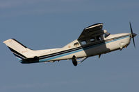 N732JB @ KEHO - Co-founder of Pilots N Paws takes off with a plane-full of dogs. - by Jamin