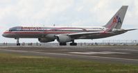 N664AA @ TNCM - AA American airlines at the tresh hold befor take off - by Dnaiel jef