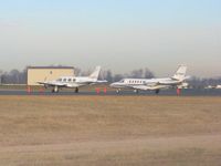 N700PA @ JVY - On the ramp at Jeffersonville, IN next to N173AA - by Bob Simmermon