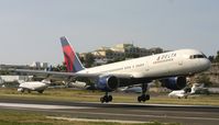 N626DL @ TNCM - N626DL landing at tncm Delta airlines