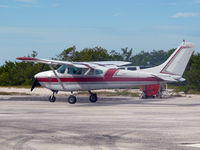 N8630T @ 7FA1 - waiting for the next load of jumpers - by Isaac Adler