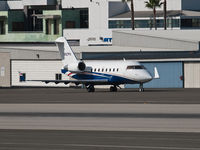 N327FX @ KSMO - N327FX taxiing - by Torsten Hoff