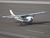 N3828Y @ KSMO - N3828Y taxiing - by Torsten Hoff