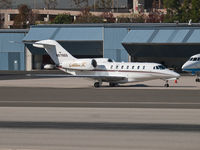 N979QS @ KSMO - N979QS taxiing - by Torsten Hoff