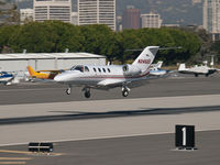 N246GS @ KSMO - N246GS arriving on RWY 21 - by Torsten Hoff