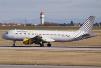 EC-HQJ @ VIE - Vueling Airbus A320-216