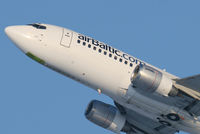 YL-BBX @ LOWW - Air Baltic 1999 Boeing 737-36Q, c/n: 30334