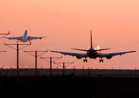 N685SW @ KLAX - Takeoff and landing.