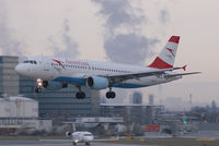 OE-LBS @ VIE - Austrian Airlines Airbus A320-214 - by Joker767