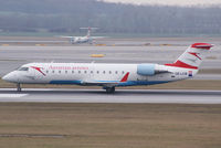 OE-LCM @ VIE - Austrian arrows Canadair Regional Jet CRJ200LR