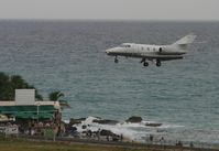 N214RV @ TNCM - N214RV landing at TNCM just over the tresh hold - by Daniel Jef
