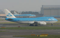 PH-BFE @ EHAM - Lining up for departure. - by MikeP