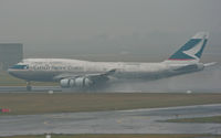 B-HUS @ EBBR - Landing.... spray everywhere. - by MikeP