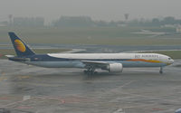 VT-JEB @ EBBR - Heading to 07R for departure. - by MikeP