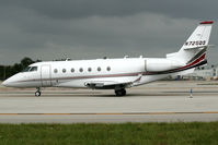 N725QS @ FLL - visitor - by Wolfgang Zilske