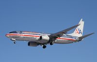 N802NN @ KORD - Boeing 737-800 - by Mark Pasqualino
