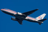 N332AA @ KJFK - American Airlines