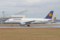 D-AIPD @ EDDM - Lufthansa - Airbus A320-211 - Reg. D-AIPD - by Jens Achauer