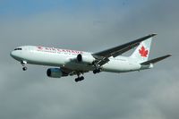 C-GHOZ @ YVR - Landing at YVR
