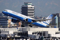 N549UA @ LAX - United Airlines N549UA (FLT UAL57) climbing out from RWY 25R enroute to Kona Int'l At Keahole (PHKO).