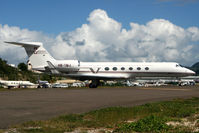 HB-IMJ @ SXM - visitor - by Wolfgang Zilske