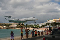 N450JE @ SXM - visitor - by Wolfgang Zilske