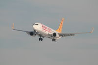 TC-AAO @ EBBR - Arrival of flight H9 801 to RWY 25L