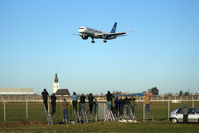 G-JMCD @ LOWS - Thomas Cook