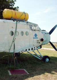 YR-PAV @ LHKV - Kaposújlak airport, Hungary - Dressing room and taking a shower for the parachutists. - by Attila Groszvald-Groszi
