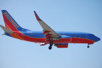 N453WN @ LAX - N453WN short final rwy 24R - by AJ Heiser