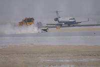 N976SW @ KBIL - Canadair CL-600 at -6 degrees F