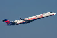 N695CA @ KLGA - Delta Connection