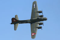 N900RW @ EFD - LSFM B-17 Thunderbird at the Wings Over Houston Airshow - by Zane Adams