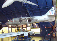 XP831 - Science Museum - London. - by vickersfour
